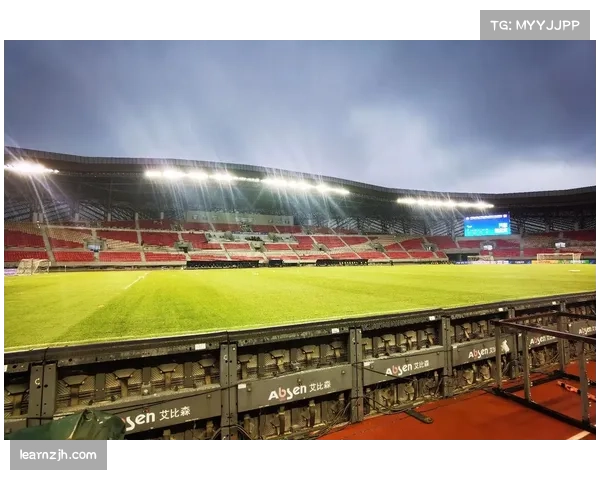 大连普湾体育场承办排位赛 场地条件获参赛队认可